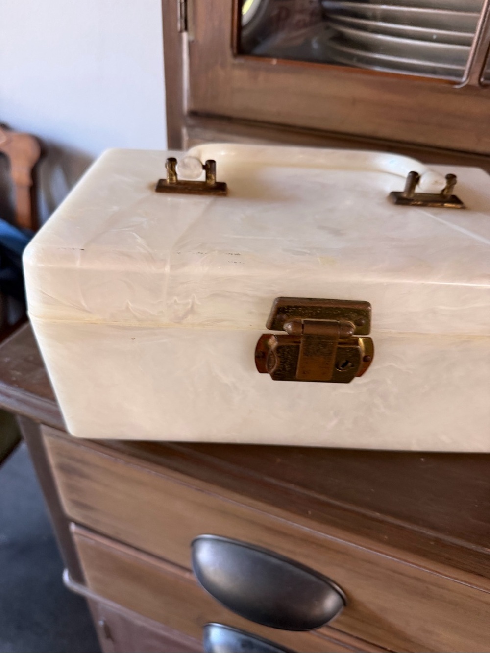 Vintage lucite plastic Pearl White Jewelry/makeup  Box with Brass Latch